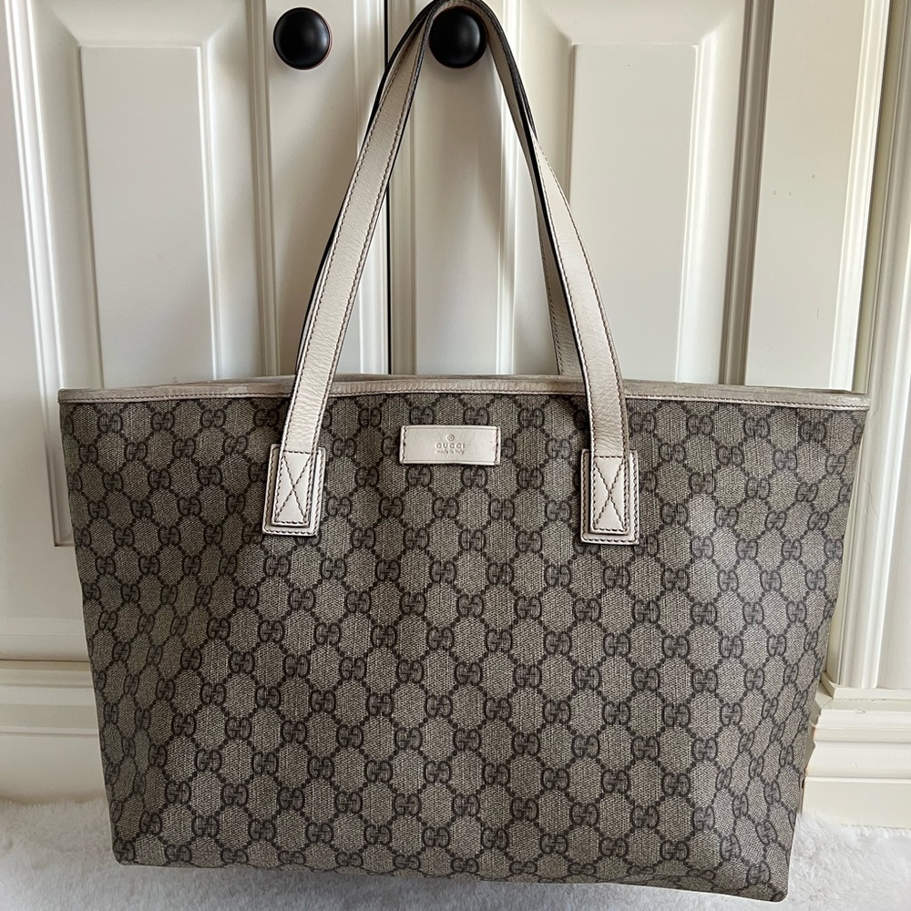 🚫SOLD🚫 Authentic Gucci Monogram Tote